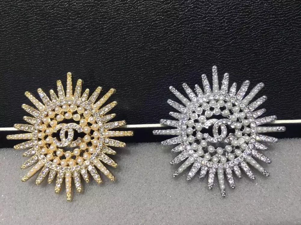 Spilla Chanel Modello 278